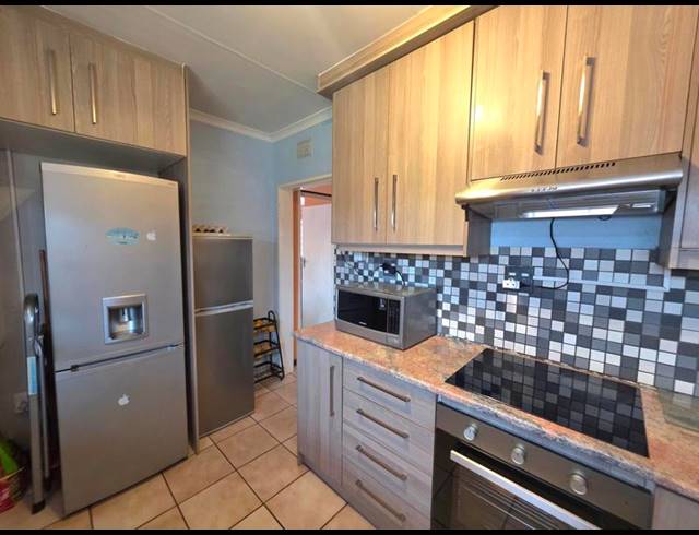 3 BEDROOM HOUSE FOR SALE IN VAN DYK PARK